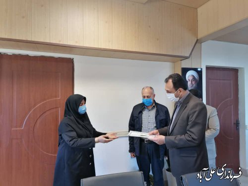تجلیل از بانوان شاغل در فرمانداری علی آباد کتول و بخشداریهای تابعه به مناسبت روز زن