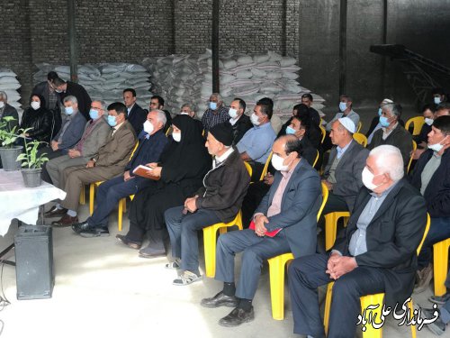  جلسه توجیهی طرح کشت قراردادی گندم برای کشاورزان علی آبادکتول برگزار شد. 
