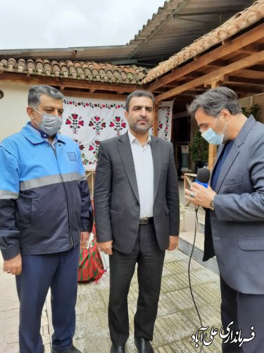 خدمات دهی مناسب به مسافران ومعرفی جاذبه های گردشگری در دستور کار مسئولان باشد