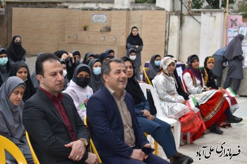 جشن وحدت در دبیرستان دخترانه وحدت فاضل آباد برگزار شد 