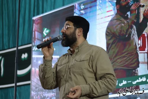 بانوان می توانند در هدایت و مشارکت اعضای خانواده در عرصه انتخابات نقش آفرین باشند